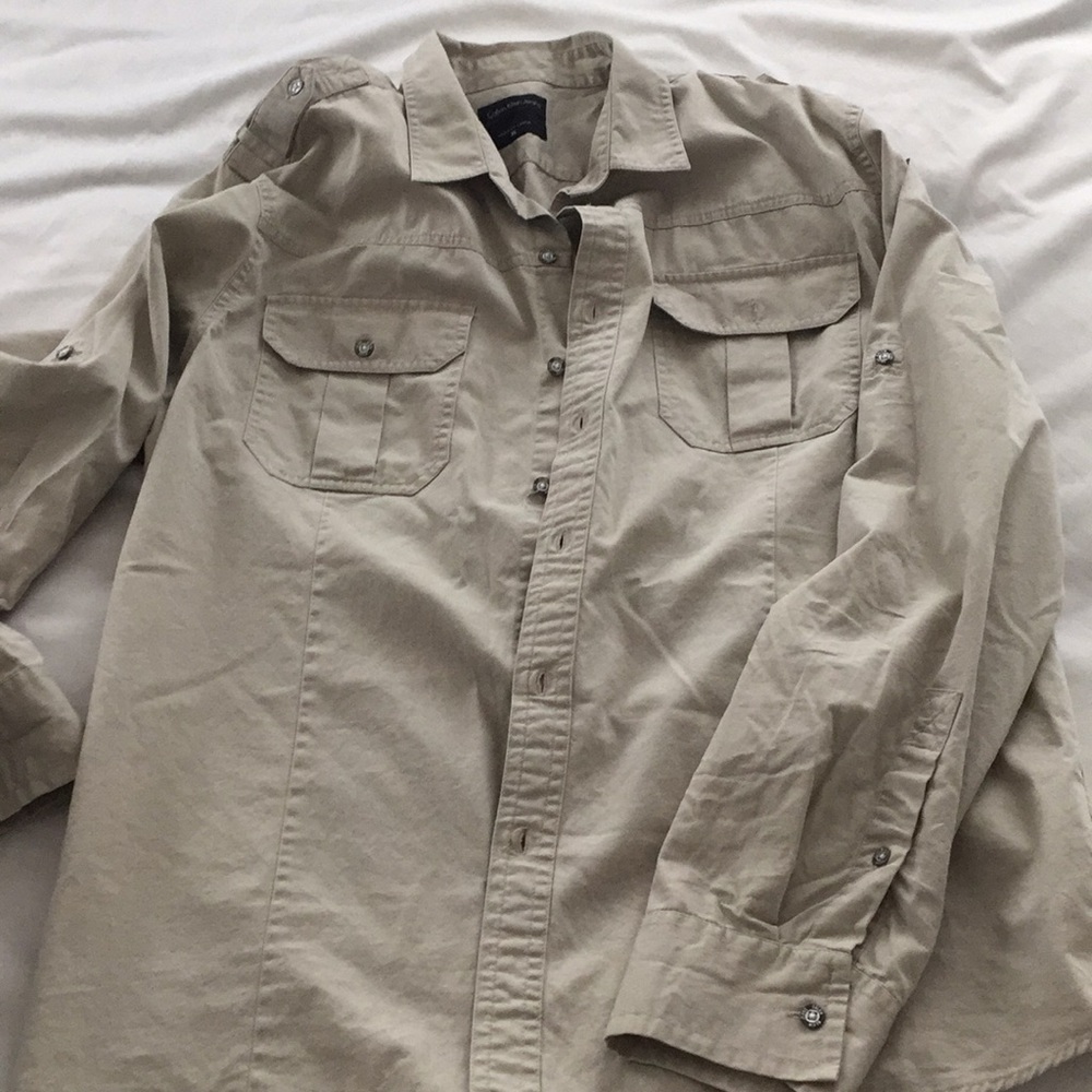 Men’s khaki XL button down shirt